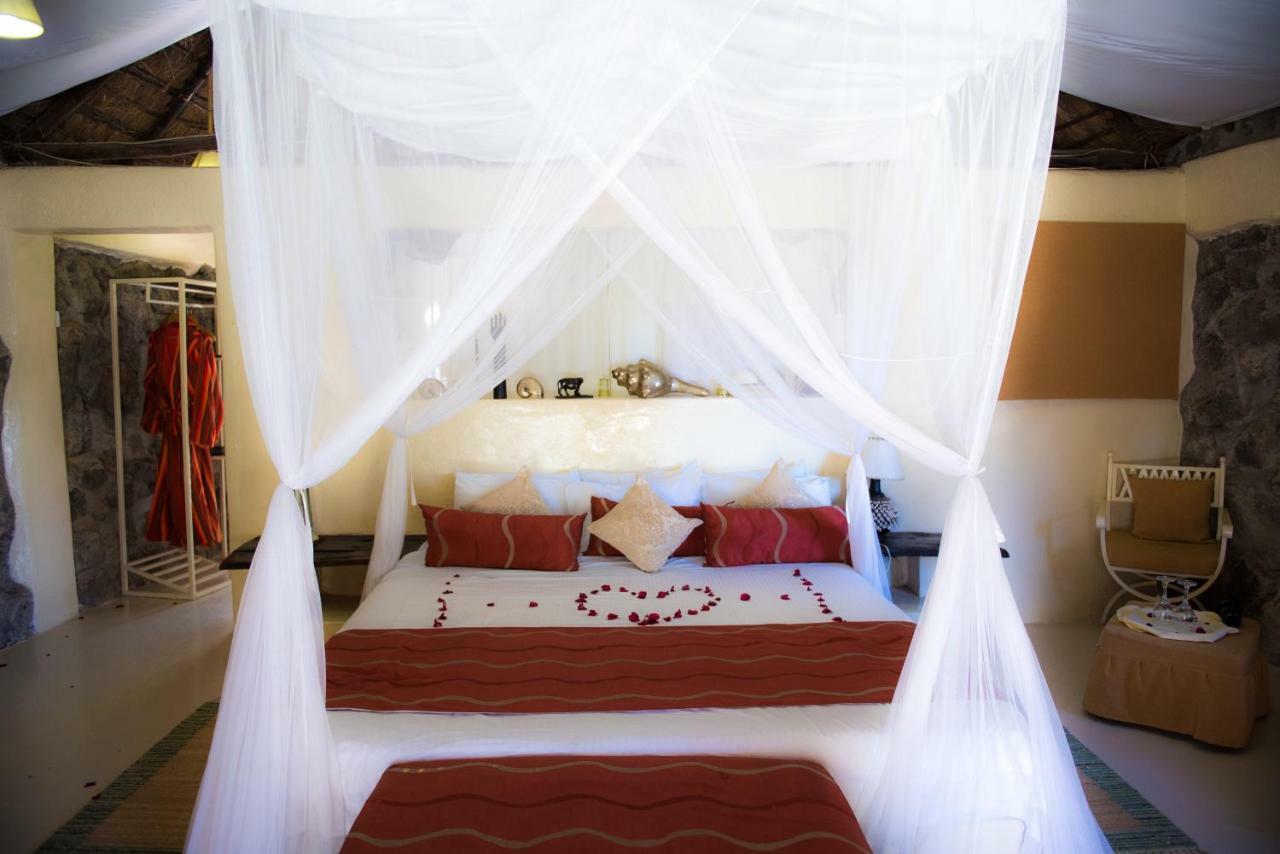 Mbweha Camp Lake Nakuru Elmenteita Ngoại thất bức ảnh